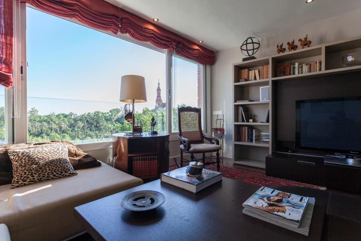By Plaza De Espana Overlooking Parque Maria Luisa Appartement